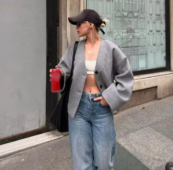 Nezo™ | Korte jas met V-hals